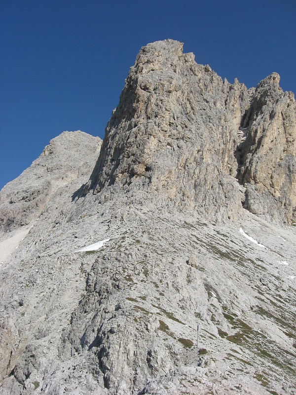 CIMA DELLA VEZZANA M. 3192 E DELLA ROSETTA M. 2743