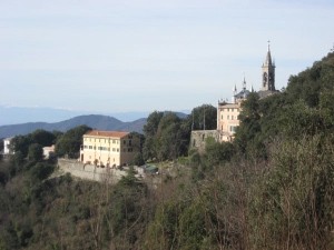 ANELLO DI MONTALLEGRO DALLA VALLE DEL RIO TUIA