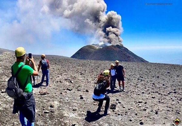 TREKKING DELL'ETNA E TOUR DELLA SICILIA ORIENTALE